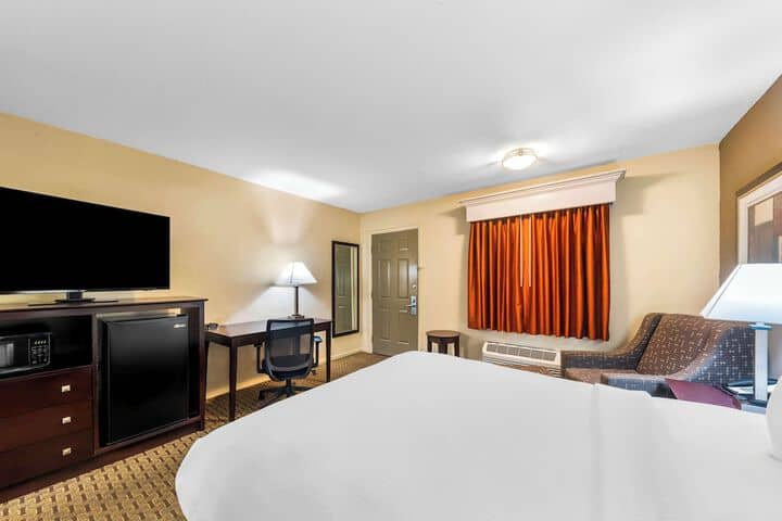 Room 7 of 26